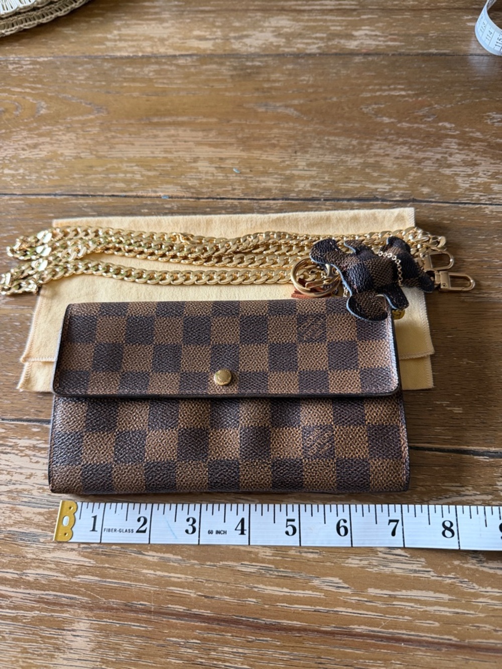 Louis Vuitton Convertible Wallet Crossbody - Picture 4 of 8